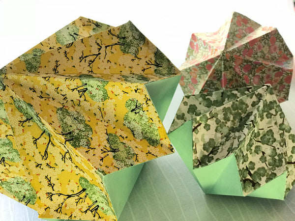 KAMI 2017 Christmas Window Display - DIY Origami Pendants/Diamonds