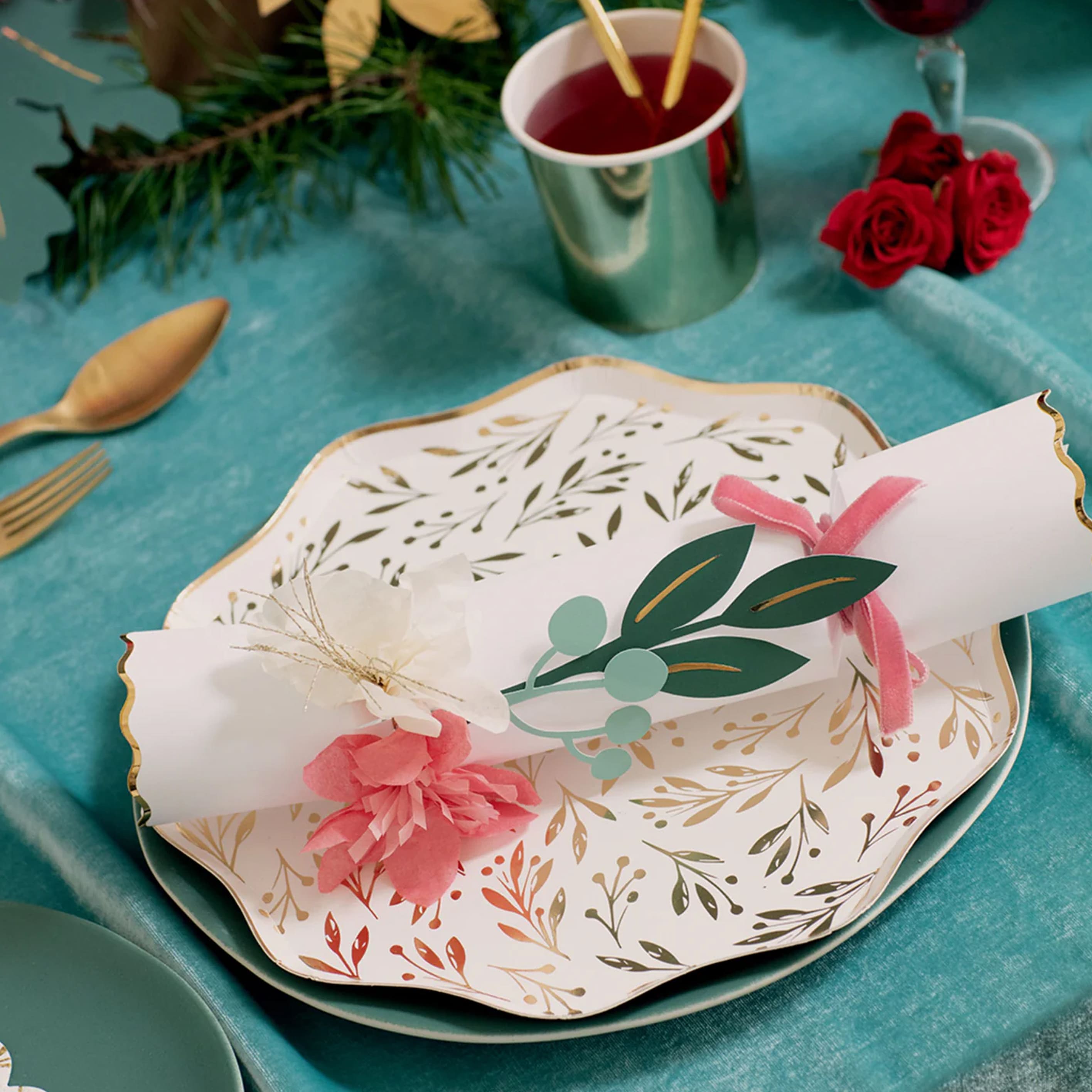 Christmas Crackers | Hazel Gardiner Large Flowers | Meri Meri