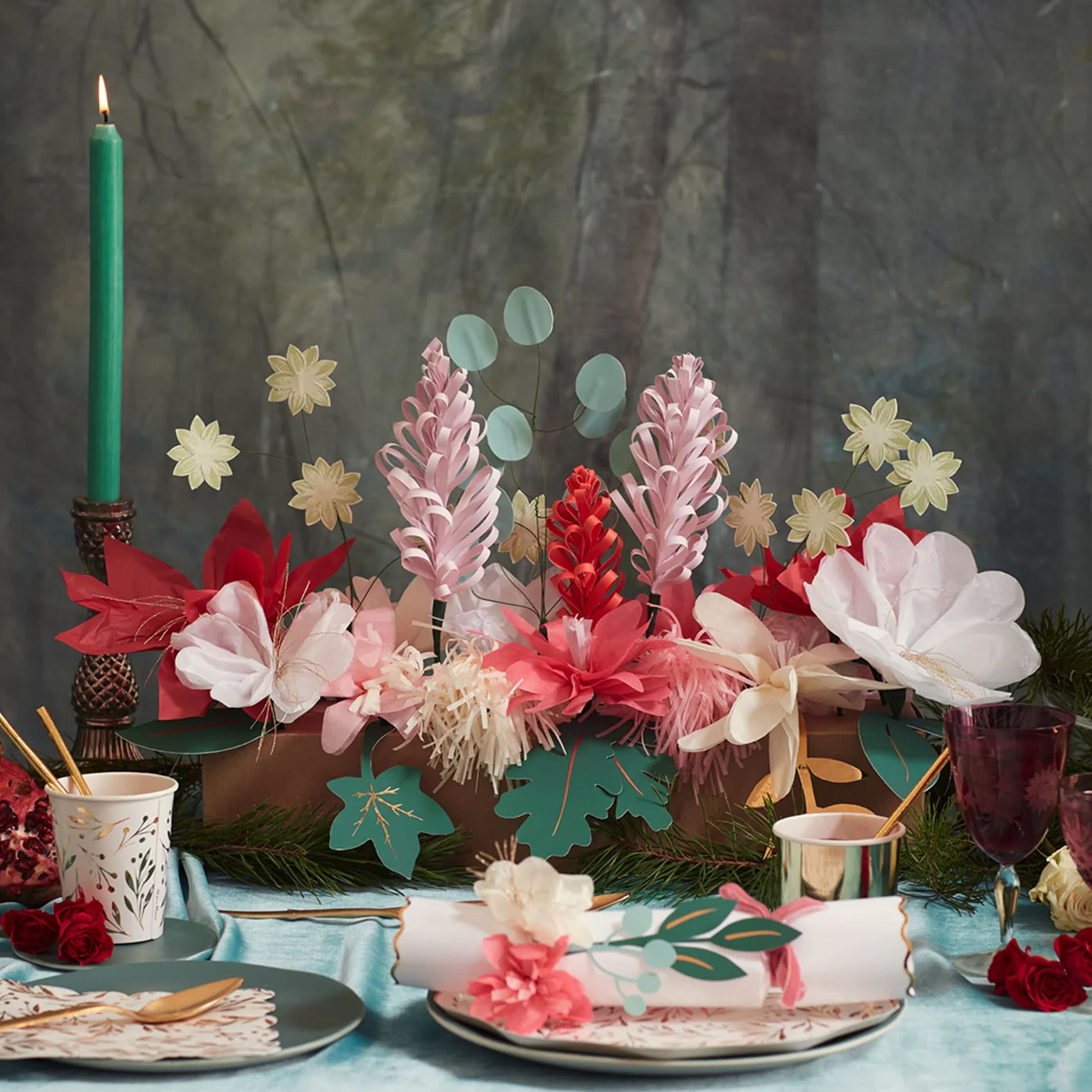 Christmas Crackers | Hazel Gardiner Large Flowers | Meri Meri
